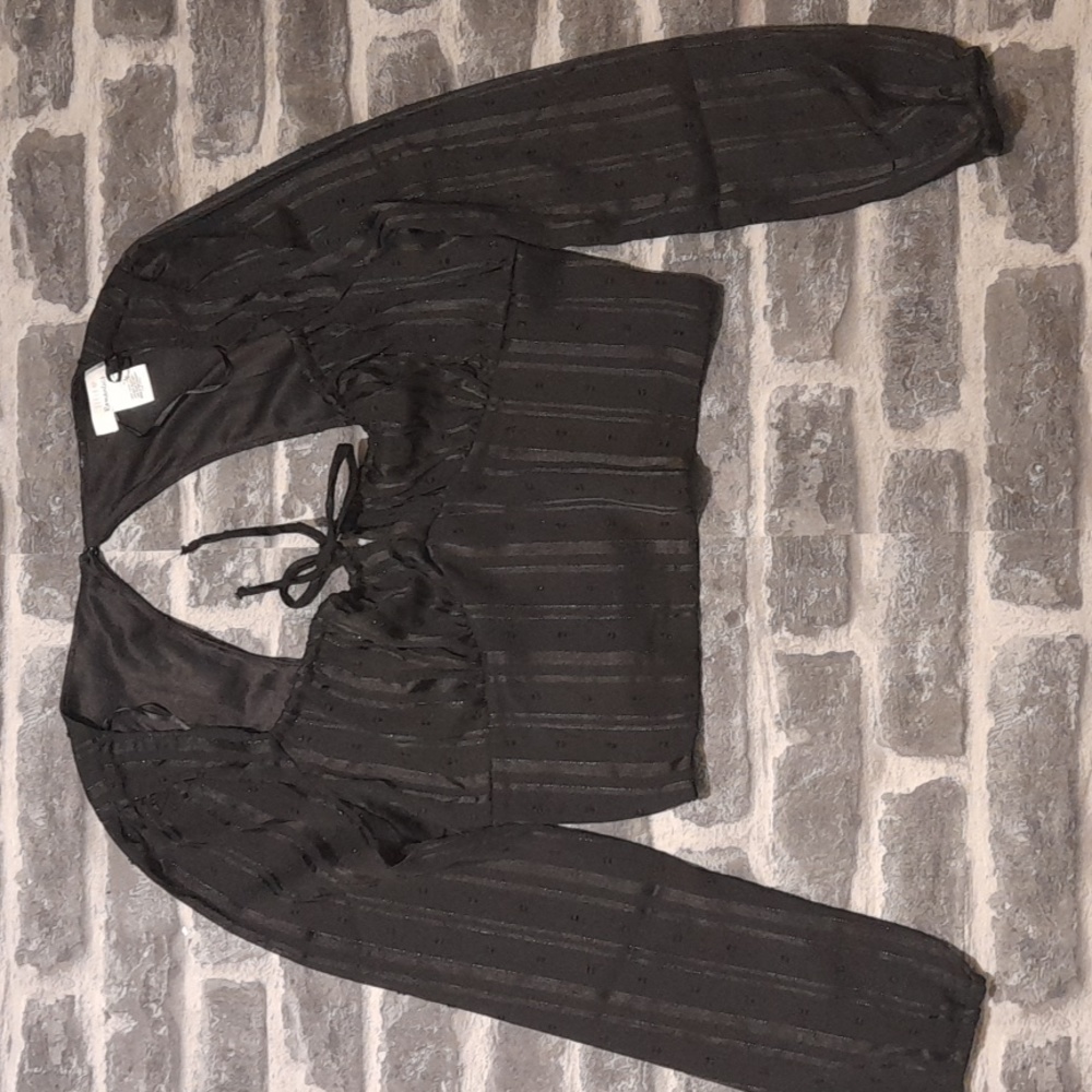 URBAN ROMANTICS BLACK TOP